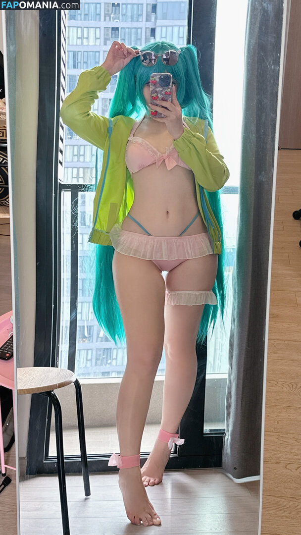 Saya Scarlet / SayaScarlet01 / saya_scarlet / sayascarlet Nud OnlyFans  Fotografie scursă #290