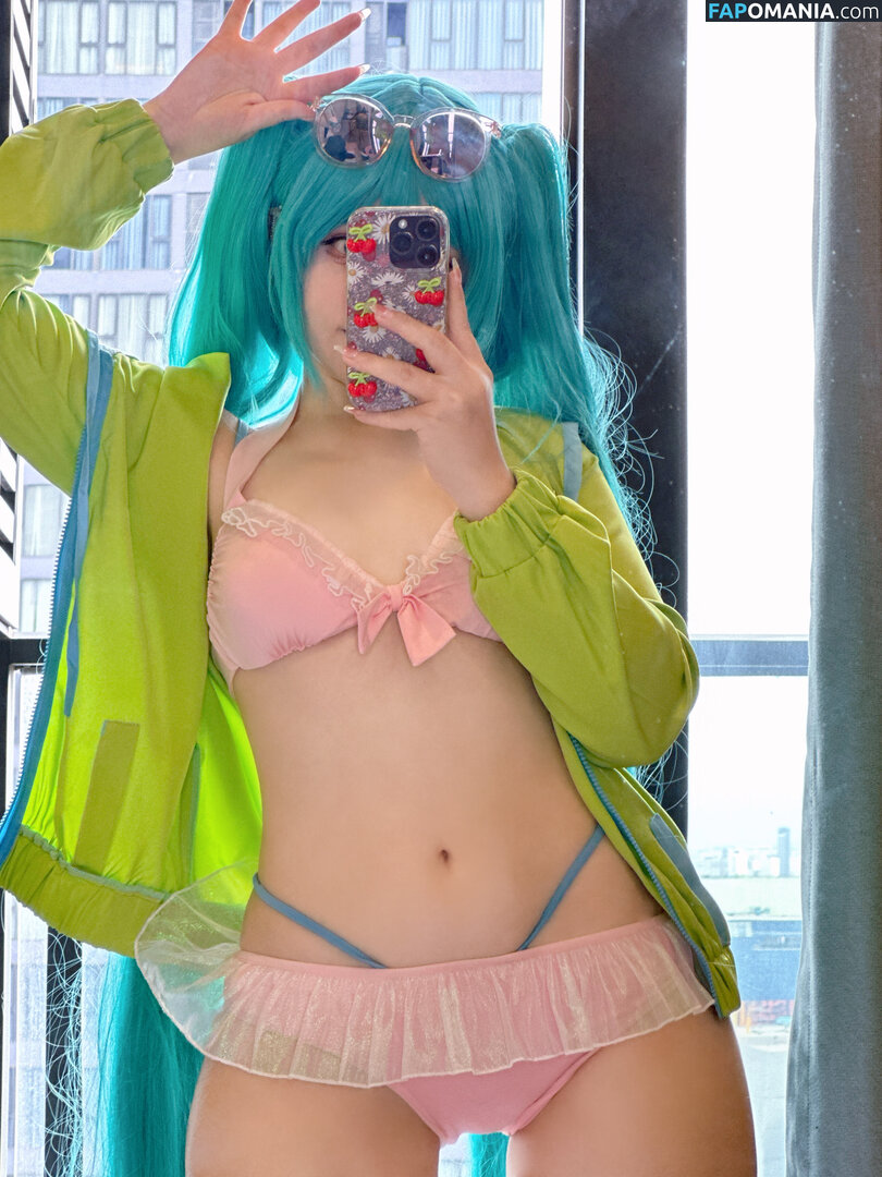 Saya Scarlet / SayaScarlet01 / saya_scarlet / sayascarlet Nud OnlyFans  Fotografie scursă #292