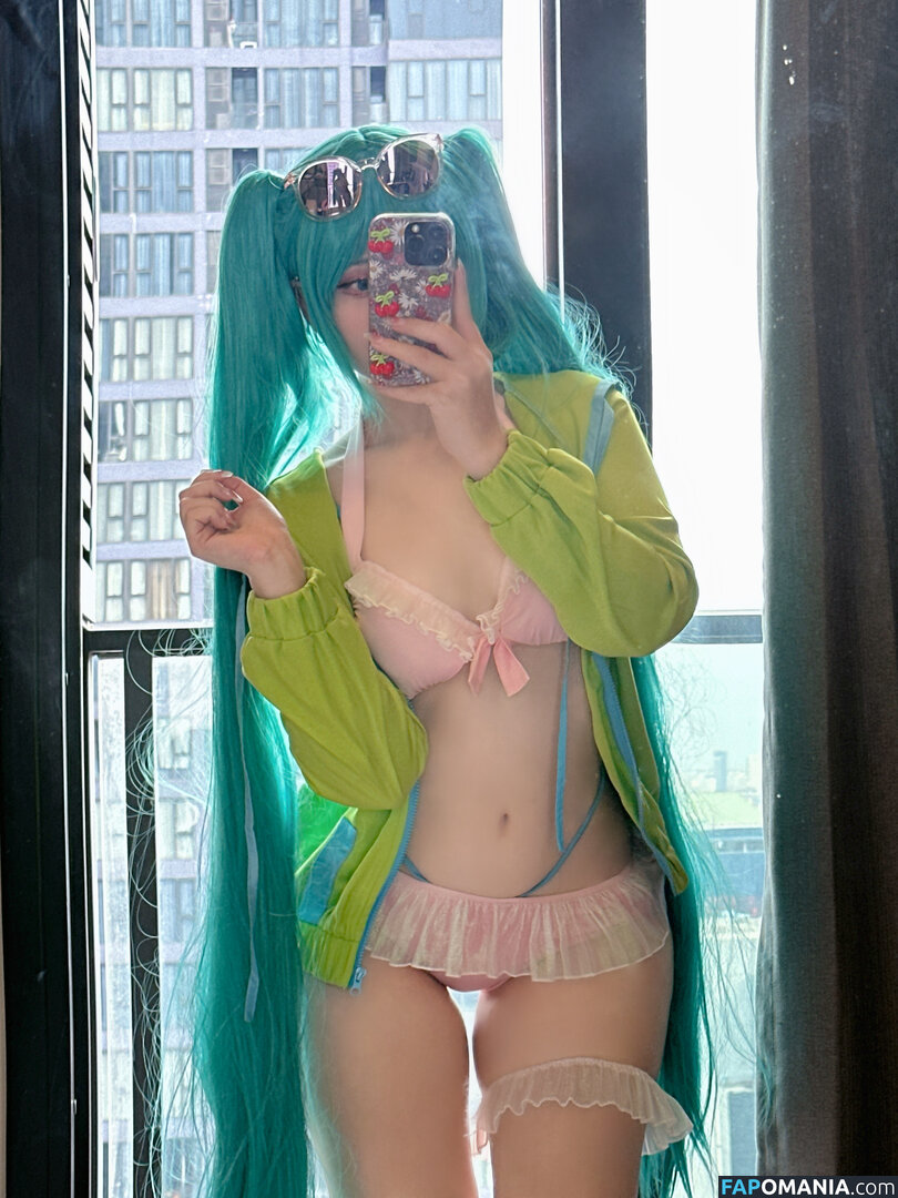 Saya Scarlet / SayaScarlet01 / saya_scarlet / sayascarlet Nud OnlyFans  Fotografie scursă #296