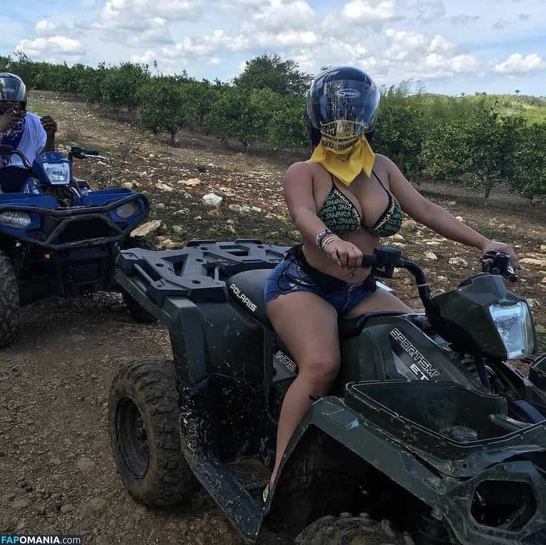 Selena Adams / officialselenaadams4 / selenaadams69 Nud OnlyFans  Fotografie scursă #366