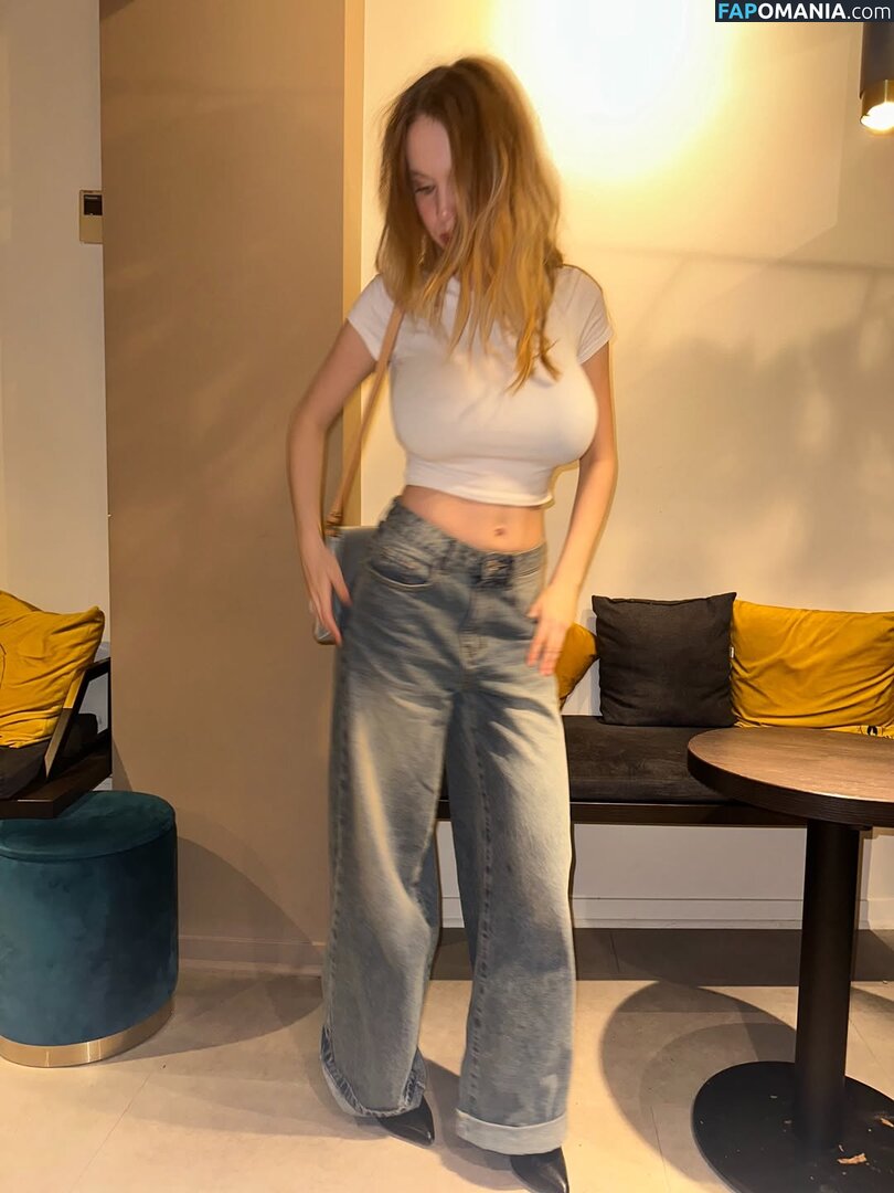 Serena Skybourne / https: / serenaskybourne Nud OnlyFans  Fotografie scursă #14