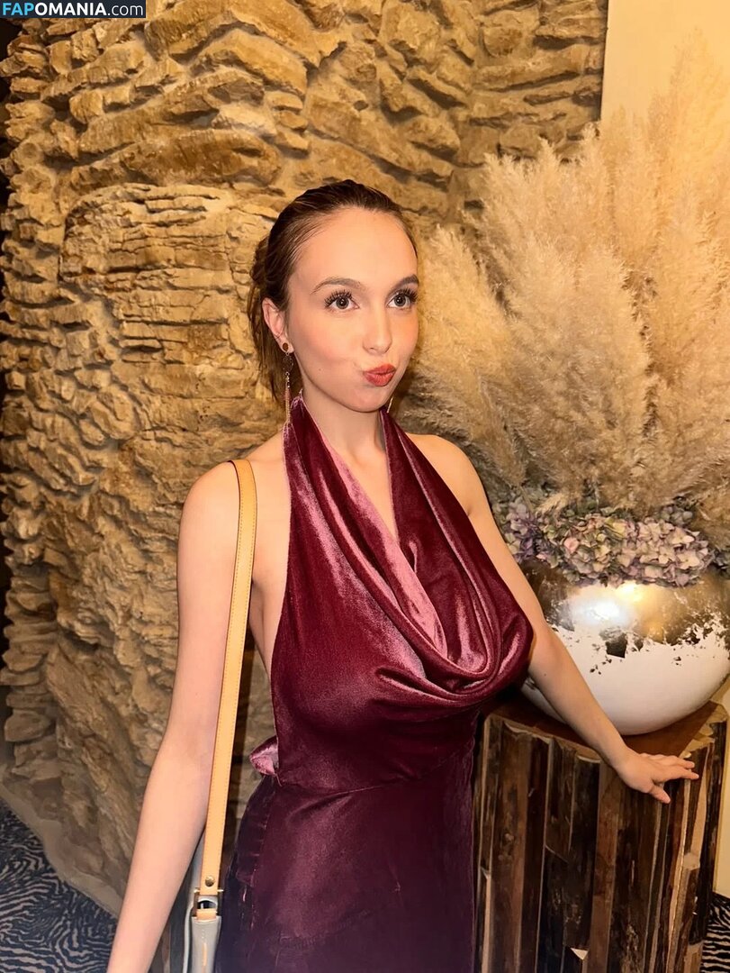 Serena Skybourne / https: / serenaskybourne Nud OnlyFans  Fotografie scursă #33