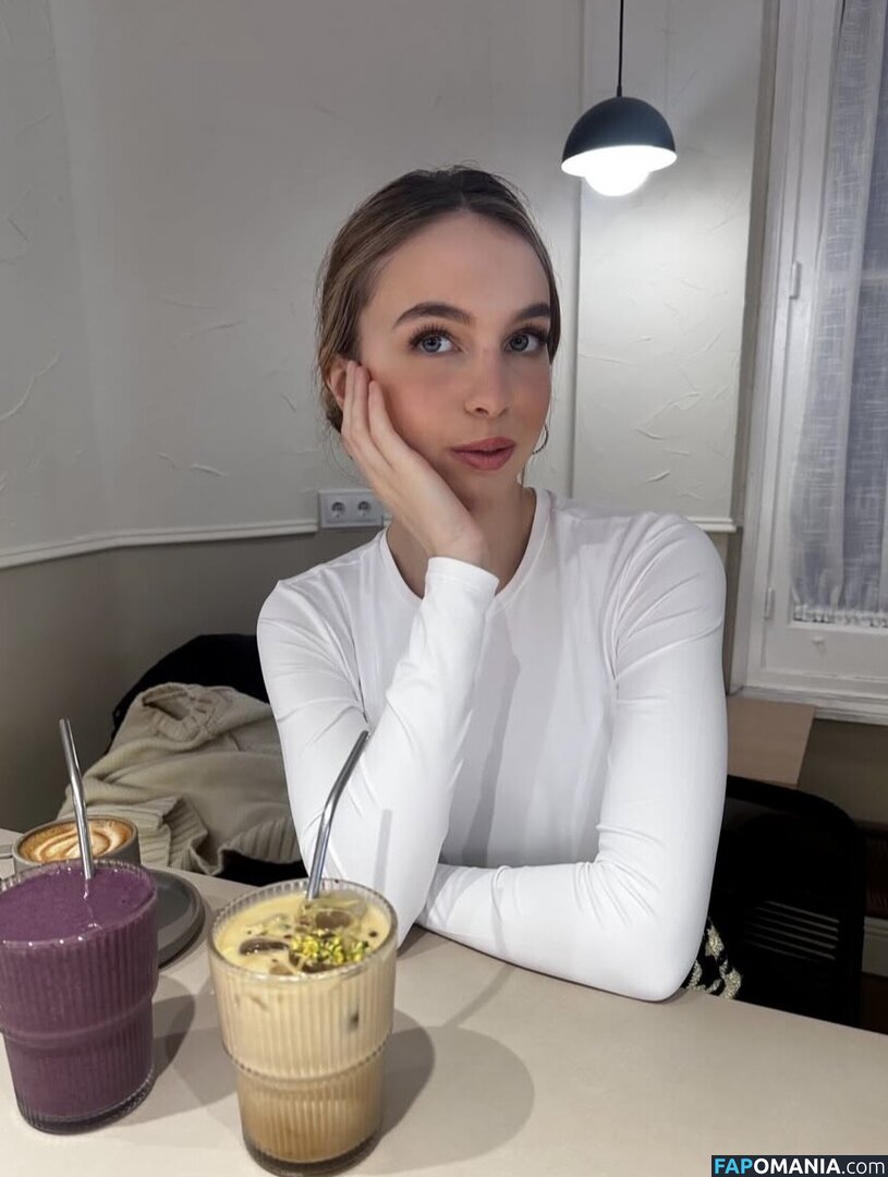 Serena Skybourne / https: / serenaskybourne Nud OnlyFans  Fotografie scursă #39