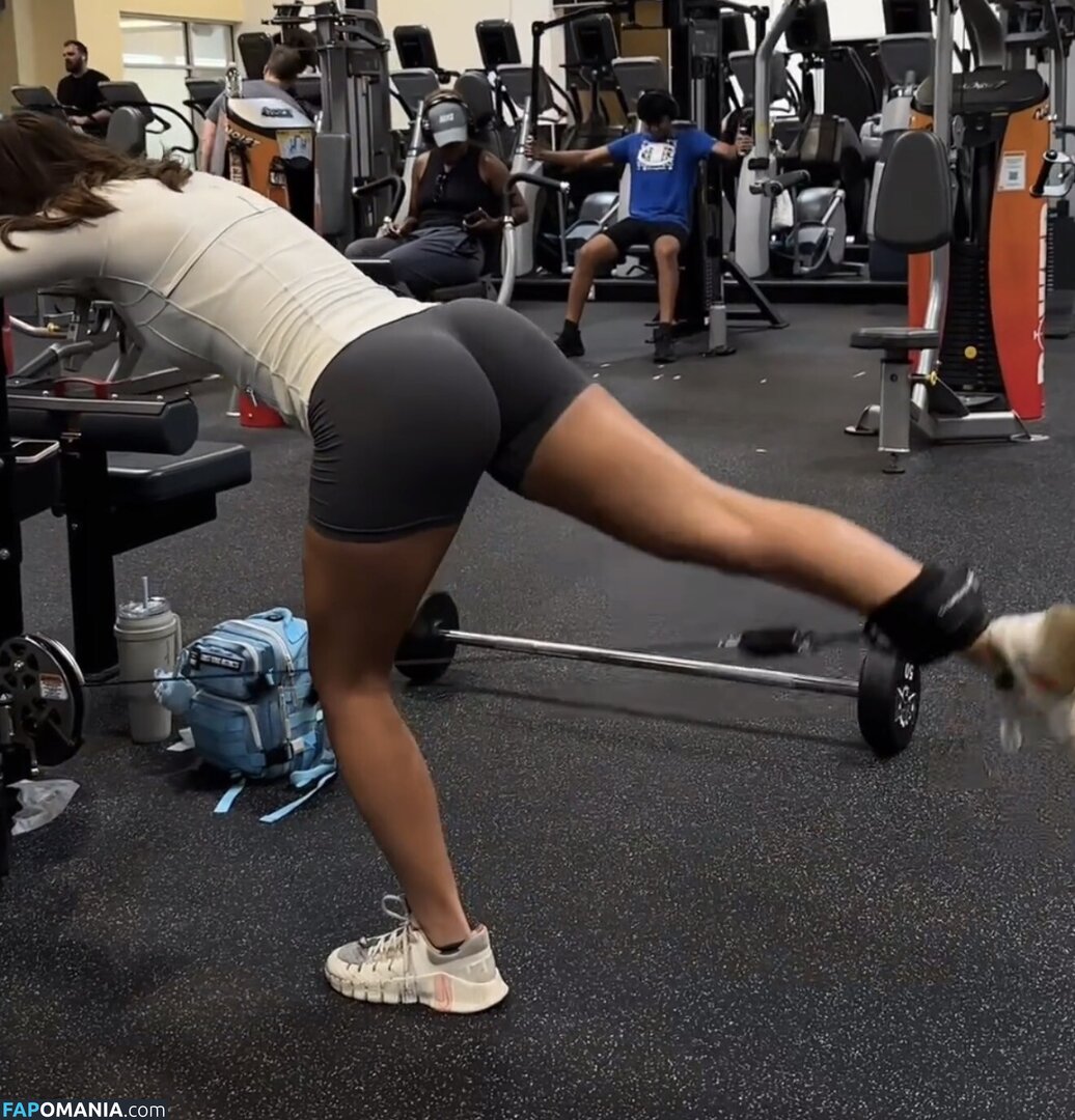 Shelby Abbott / shelbyabbott11 / simplyyhott Nud OnlyFans  Fotografie scursă #1