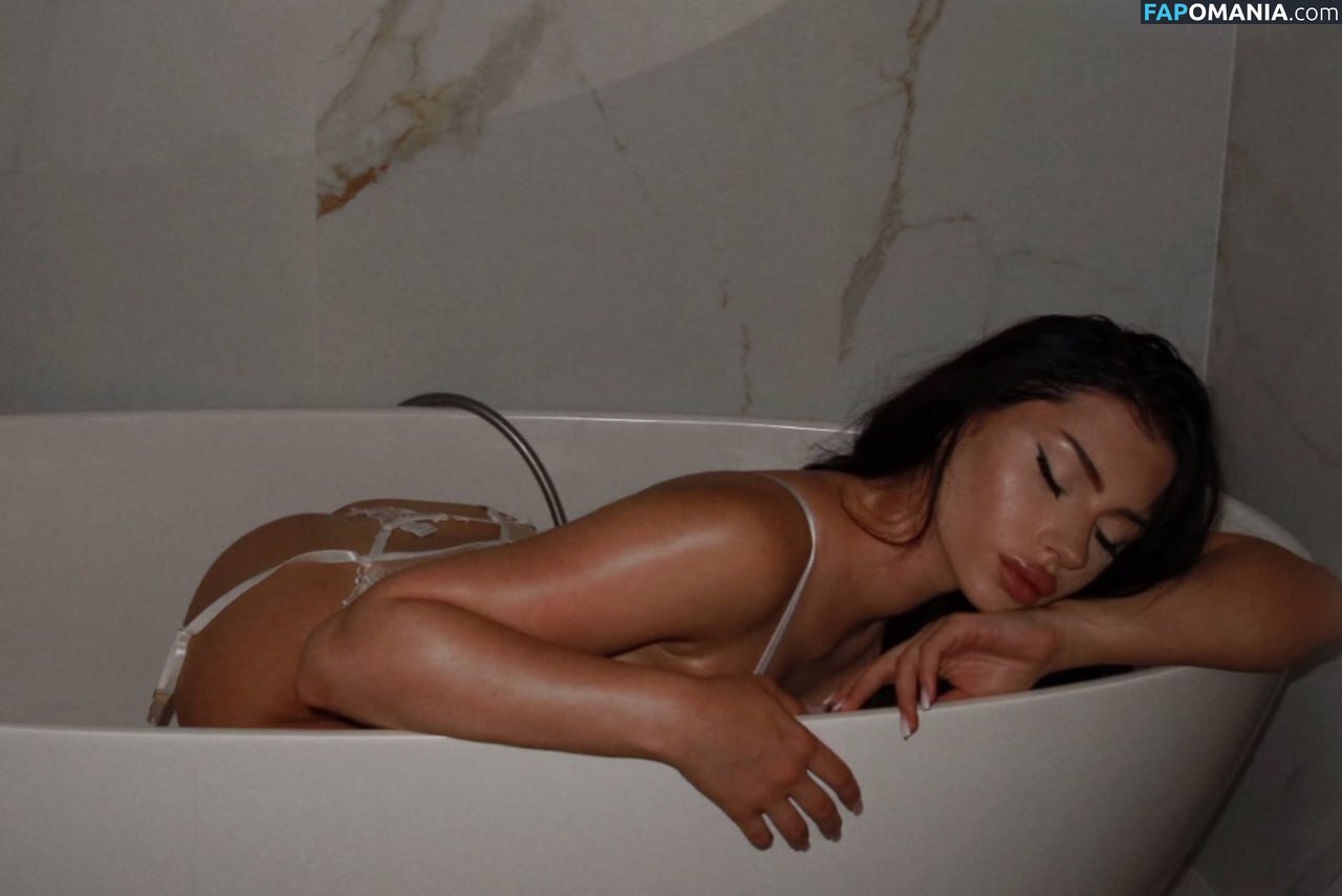 Syndii69 / _shtatnova__ / shtatnova / syyndiii Nud OnlyFans  Fotografie scursă #1