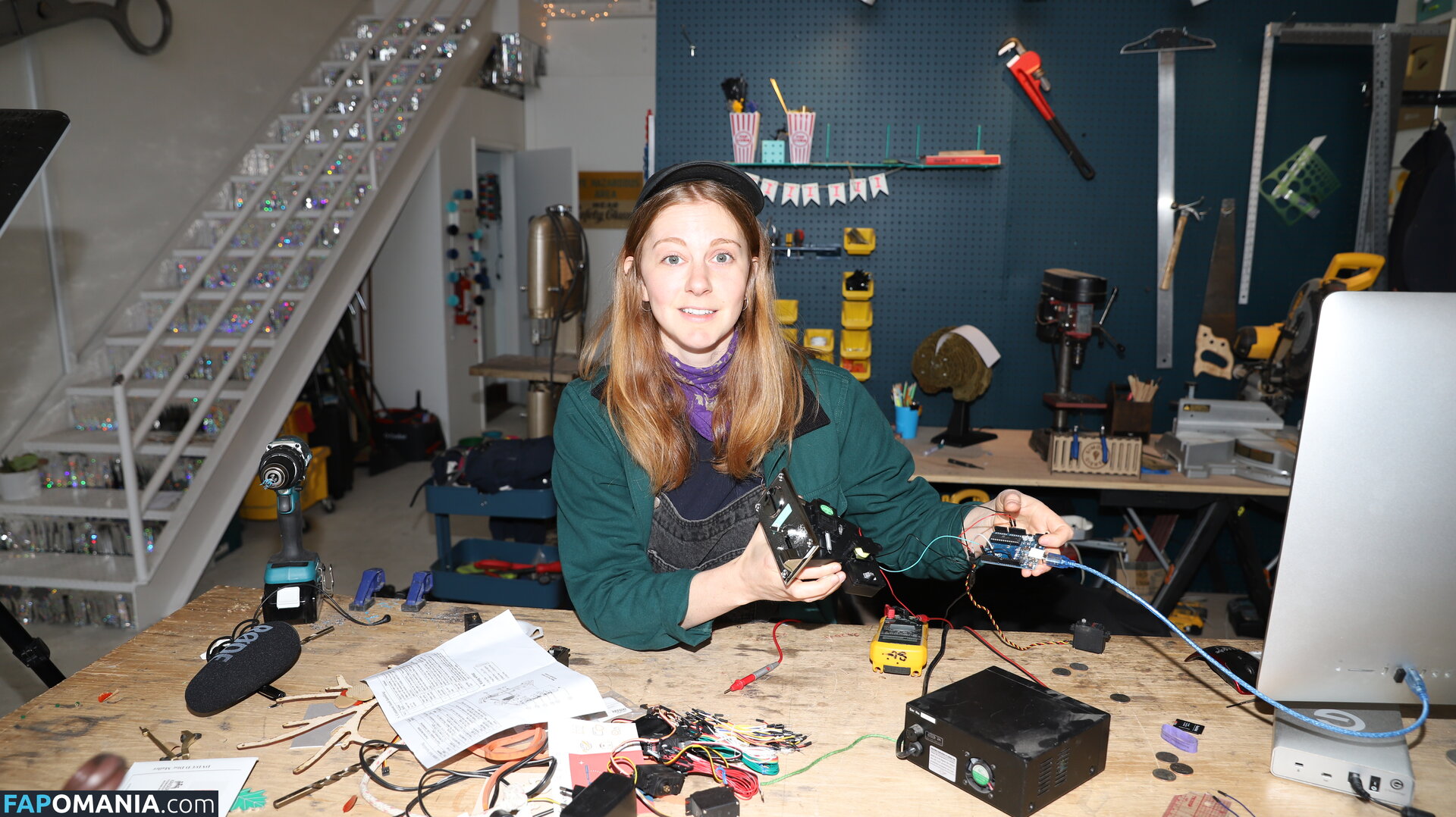 Simone Giertz / simonegiertz Nud OnlyFans  Fotografie scursă #4