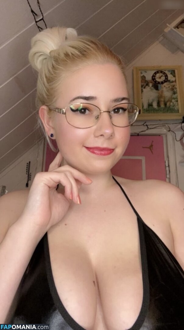Sina-Marie Hüttner / sina.mh2001 Nud OnlyFans  Fotografie scursă #11