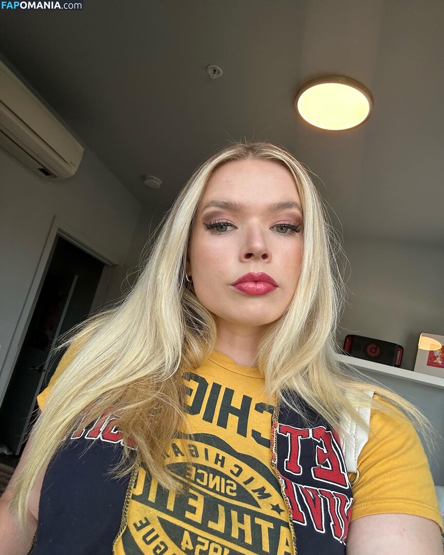 rapper / sinawynne Nud OnlyFans  Fotografie scursă #4