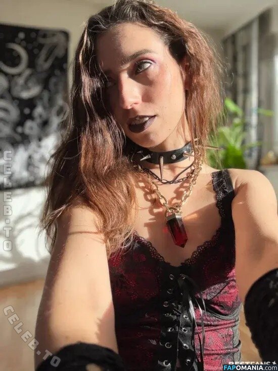 Skarlya / darkelements_byskarlya Nud OnlyFans  Fotografie scursă #1