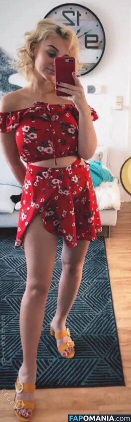 Sashkaskanal / Slimladysashka Nud OnlyFans  Fotografie scursă #4