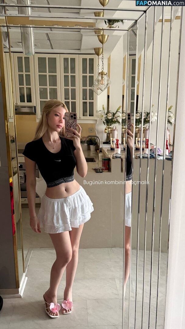 Kardelen Öztaş / Snowfuckerr / Snowmaiid Nud OnlyFans  Fotografie scursă #49