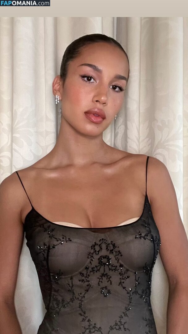 Sofia Wylie / https: / sofiawylie Nud OnlyFans  Fotografie scursă #10