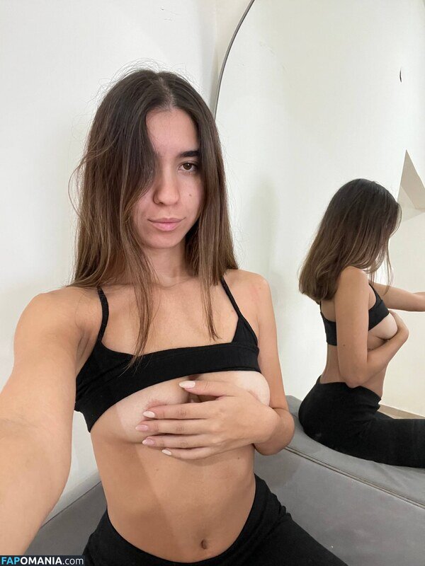 Sofihache Nud OnlyFans  Fotografie scursă #9