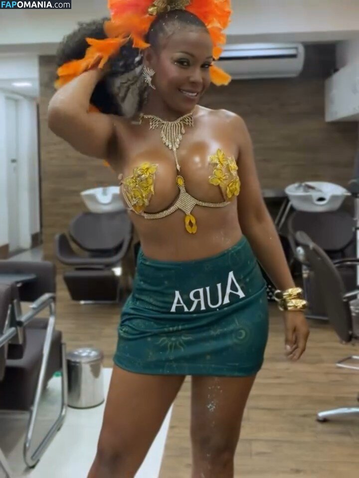 BBB 4 / Solange Vega / https: / solvegaoficial Nud OnlyFans  Fotografie scursă #12