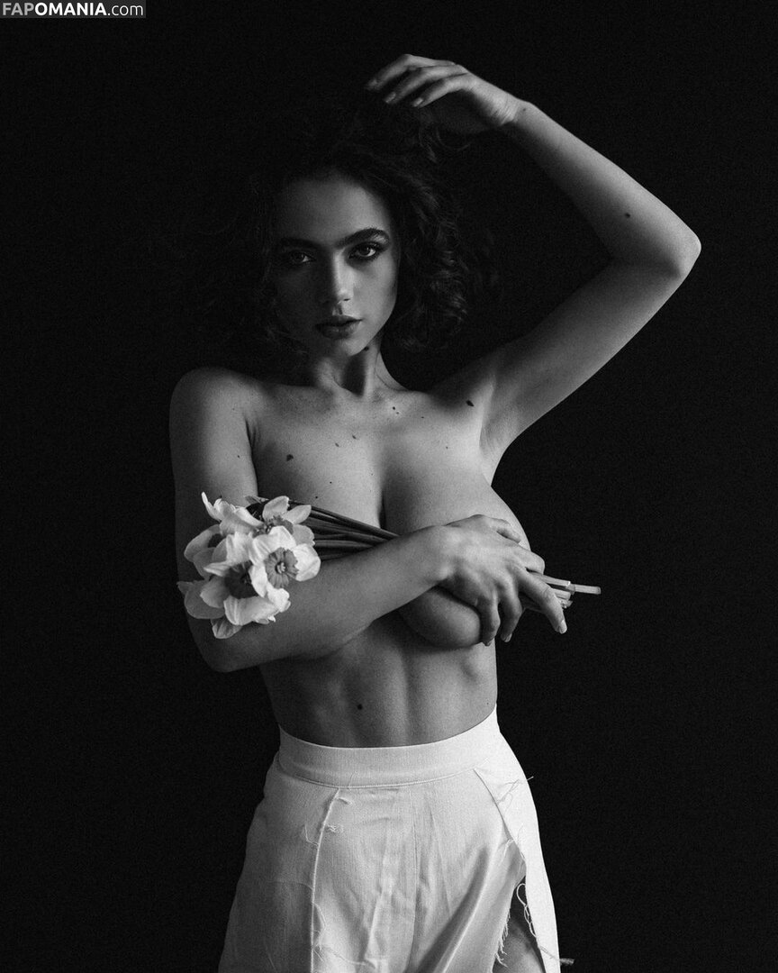 Solomia Maievska / Solomia_Maievska / miamaievska Nud OnlyFans  Fotografie scursă #123