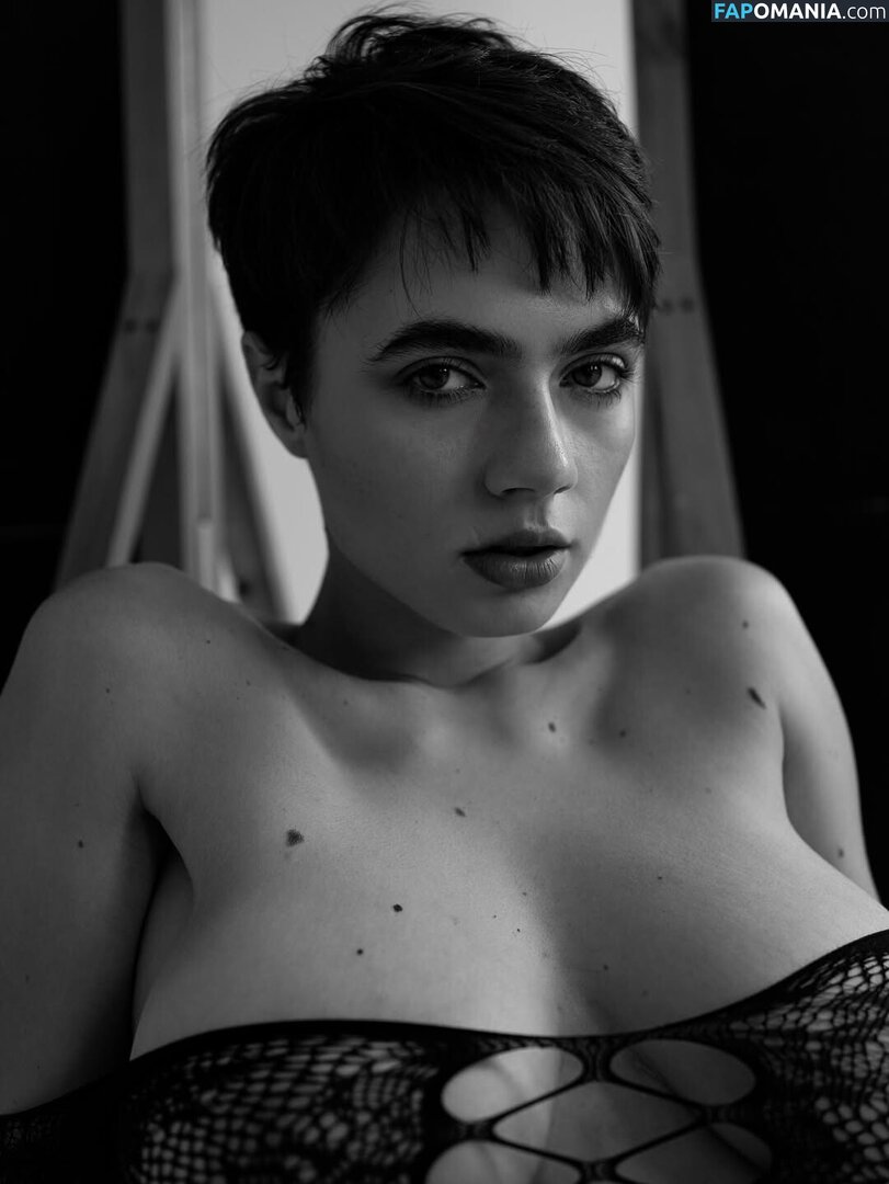 Solomia Maievska / Solomia_Maievska / miamaievska Nud OnlyFans  Fotografie scursă #137