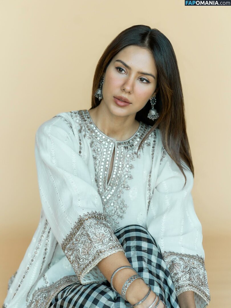 Sonam Bajwa / bajwasonam / sonambajwa Nud OnlyFans  Fotografie scursă #13