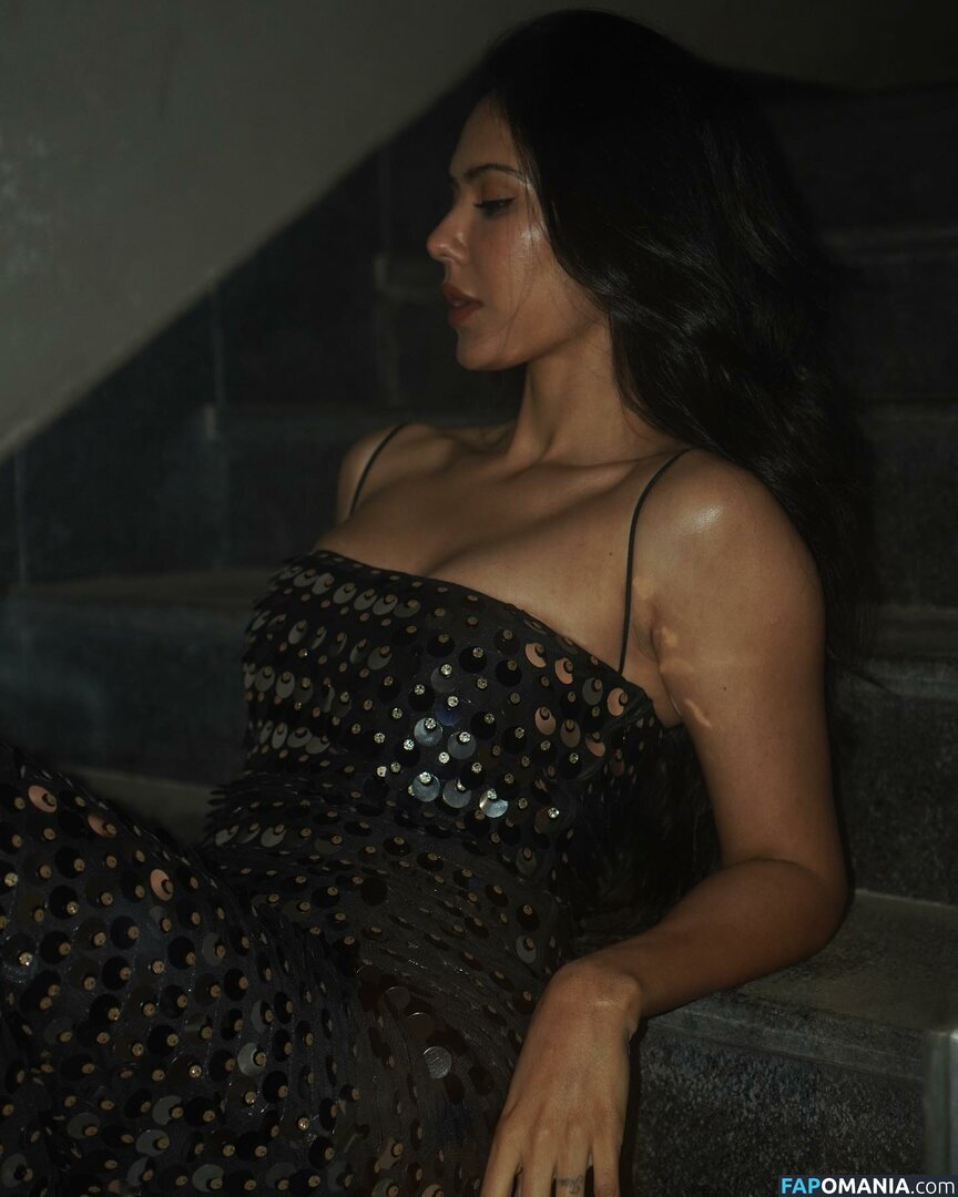 Sonam Bajwa / bajwasonam / sonambajwa Nud OnlyFans  Fotografie scursă #18