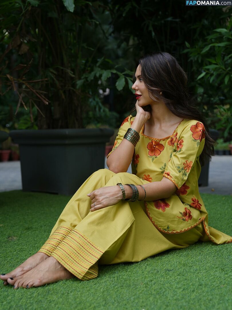Sonam Bajwa / bajwasonam / sonambajwa Nud OnlyFans  Fotografie scursă #31