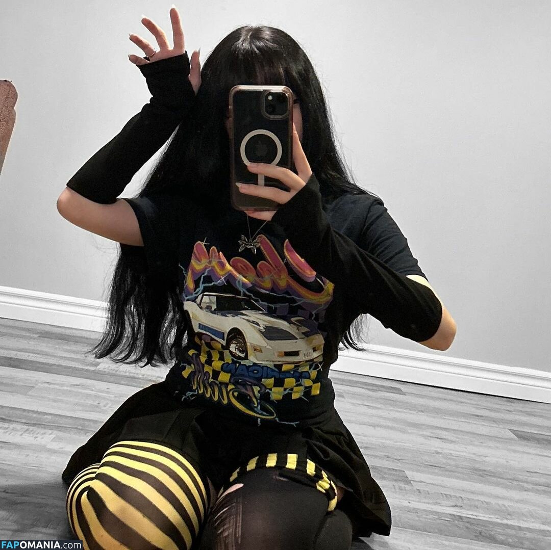 Mopwed / Soniyoru Nud OnlyFans  Fotografie scursă #62