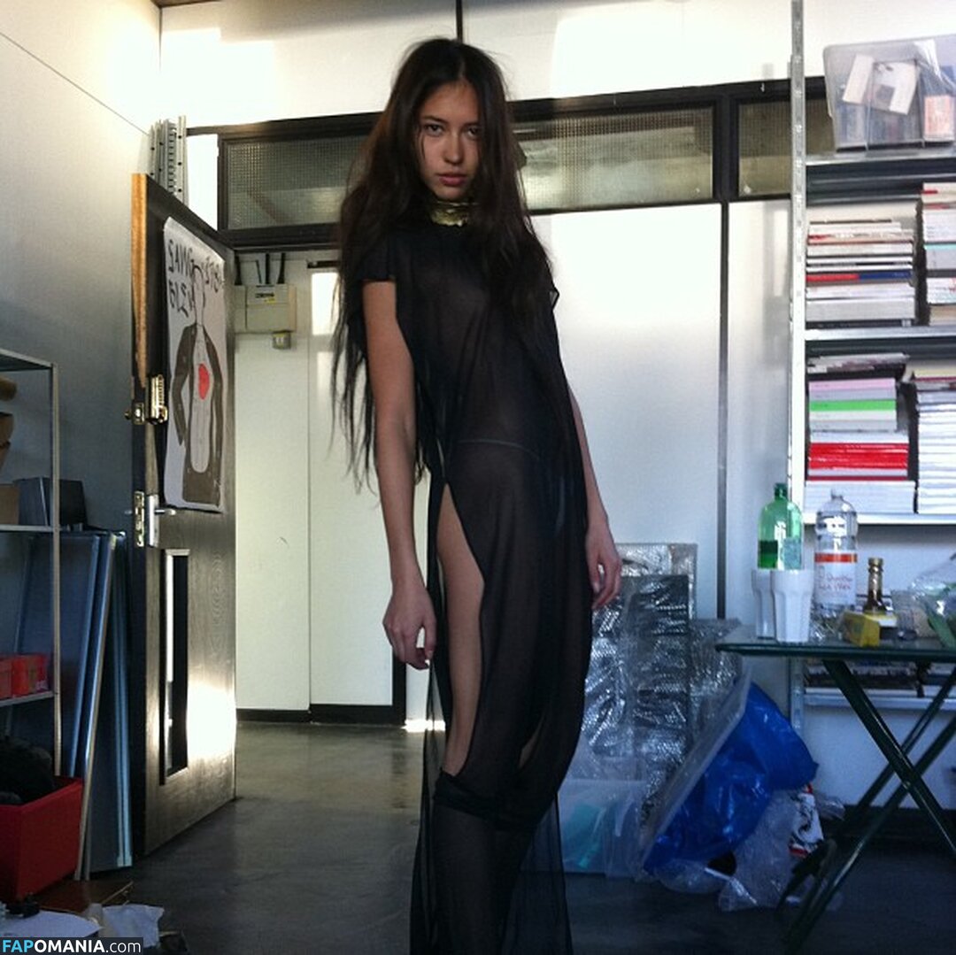 Sonoya Mizuno / sonoyamizunos Nud OnlyFans  Fotografie scursă #4
