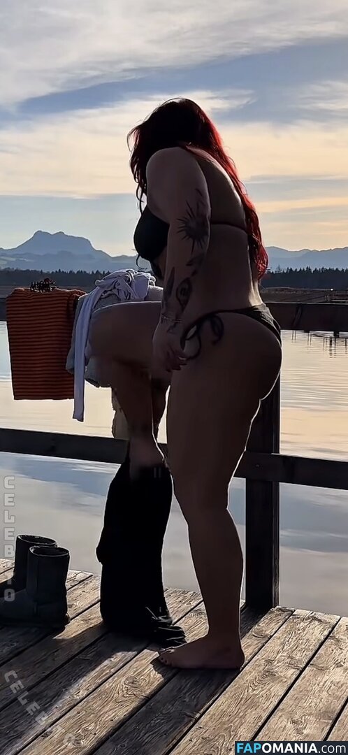 Sophia Thiel / sophia.thiel Nud OnlyFans  Fotografie scursă #3