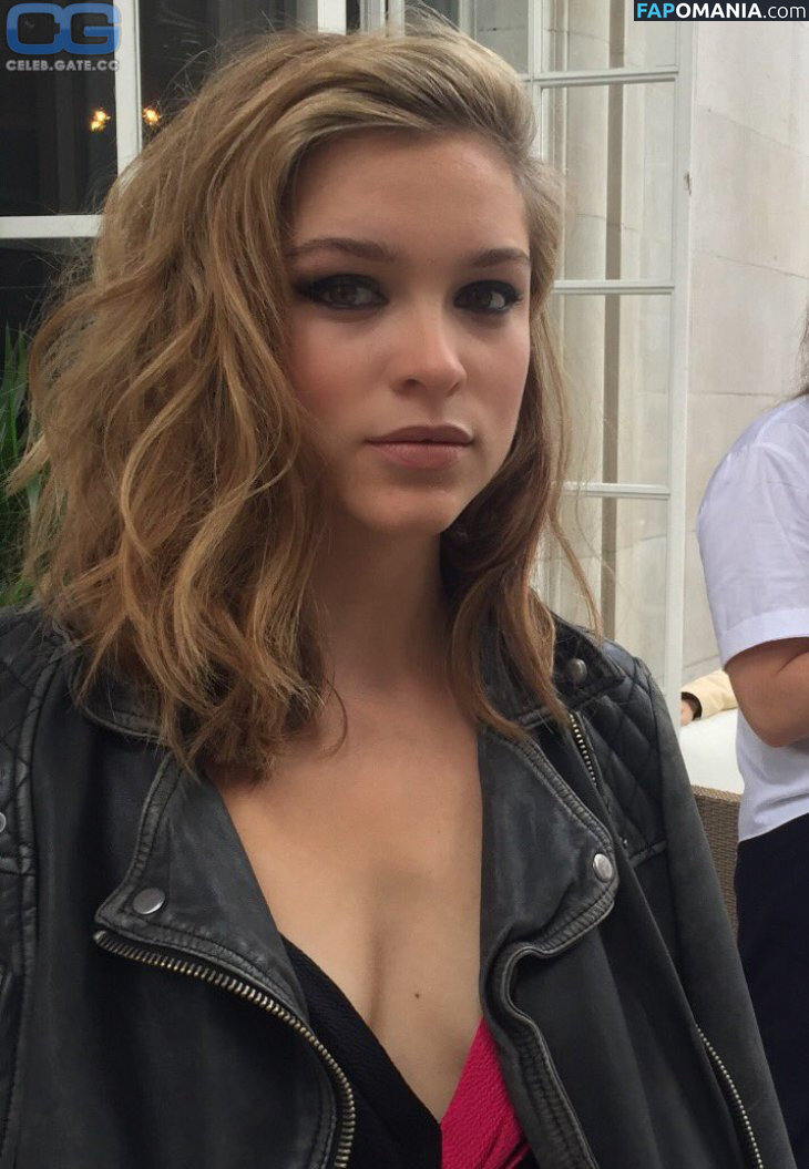 Sophie Cookson Nud OnlyFans  Fotografie scursă #3