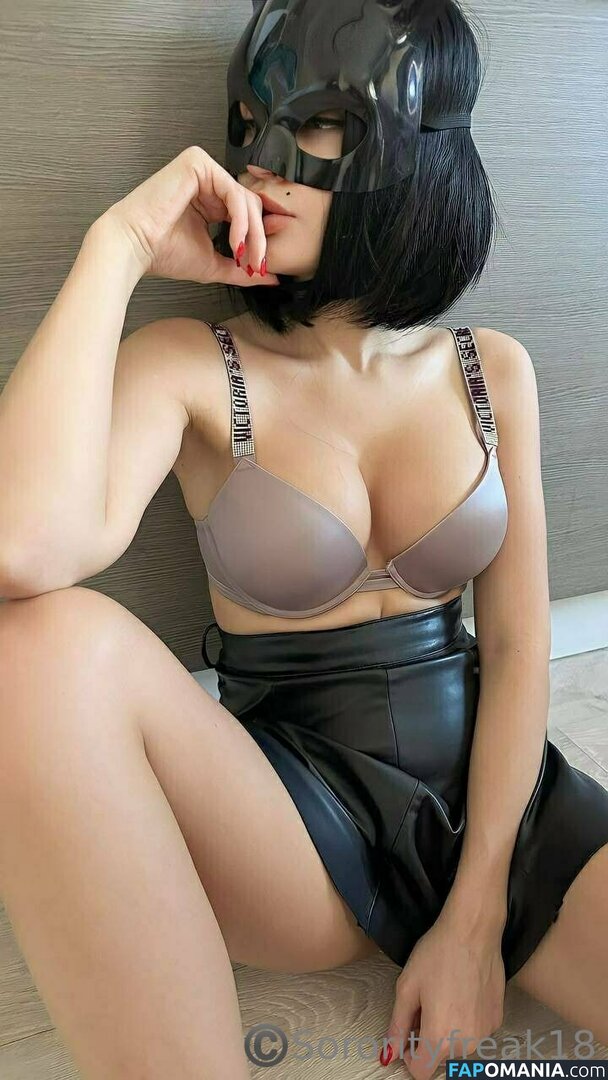 asualphaphi / sororityfreak18 Nud OnlyFans  Fotografie scursă #17