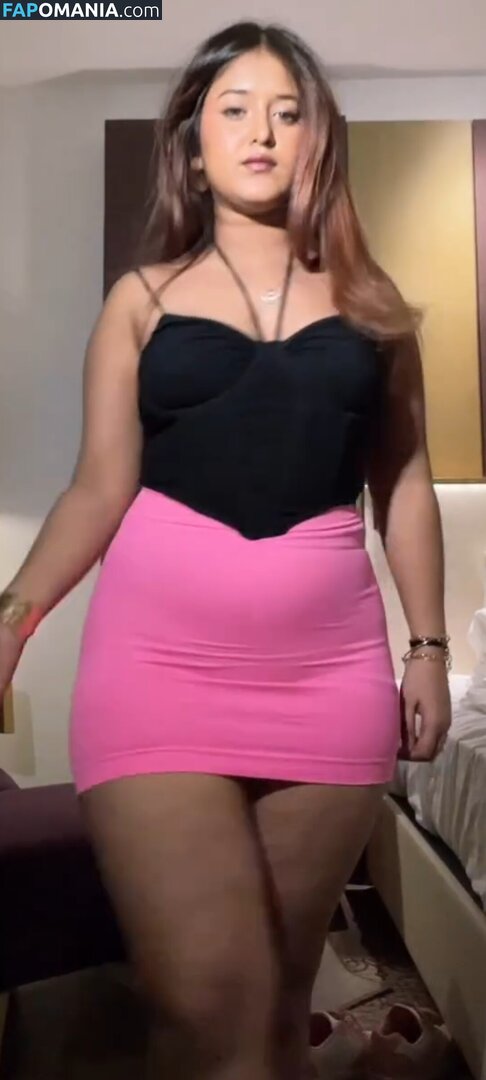 Srishtiroyyyy / srishtiroyyy Nud OnlyFans  Fotografie scursă #1