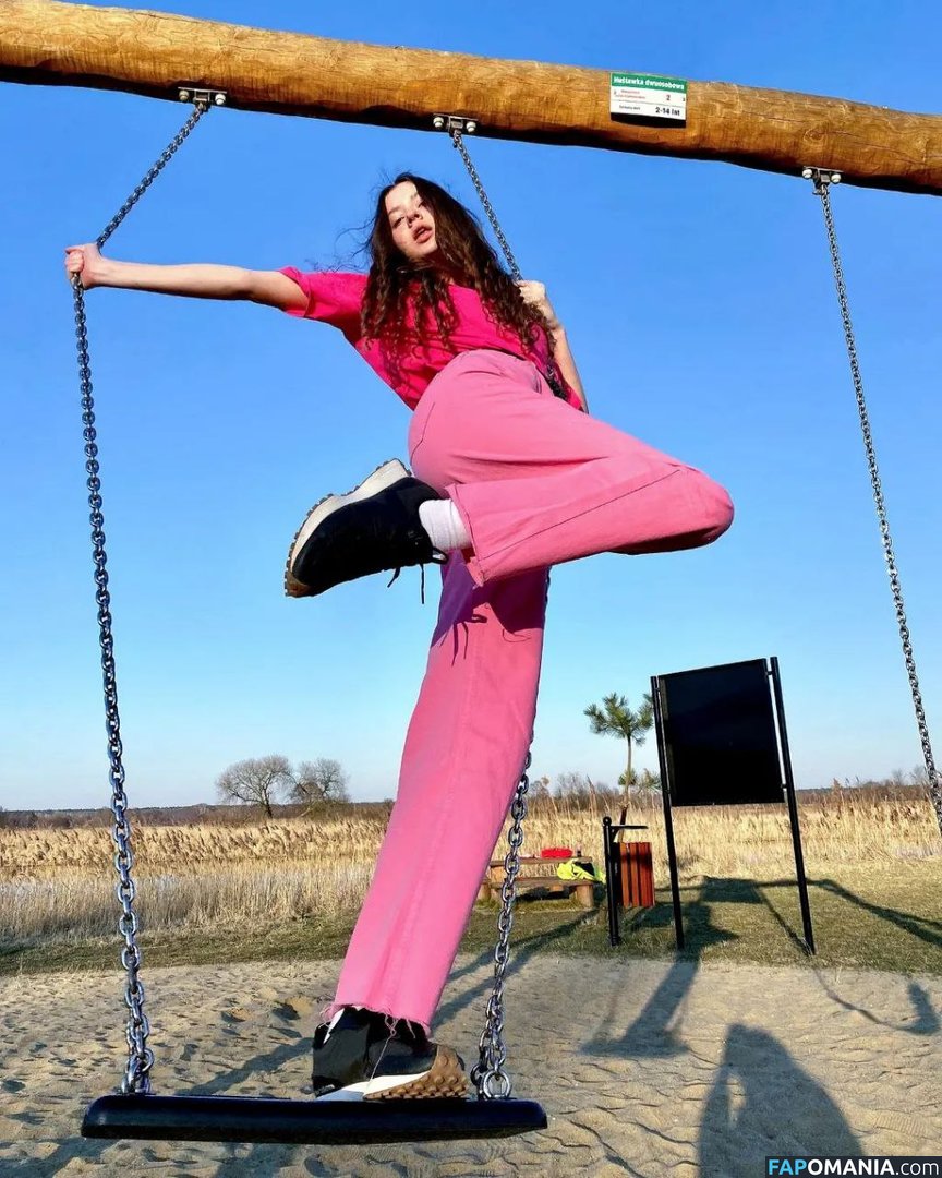 Derwald / Stefania Deriabina / st.efania4105 / xostefania Nud OnlyFans  Fotografie scursă #83