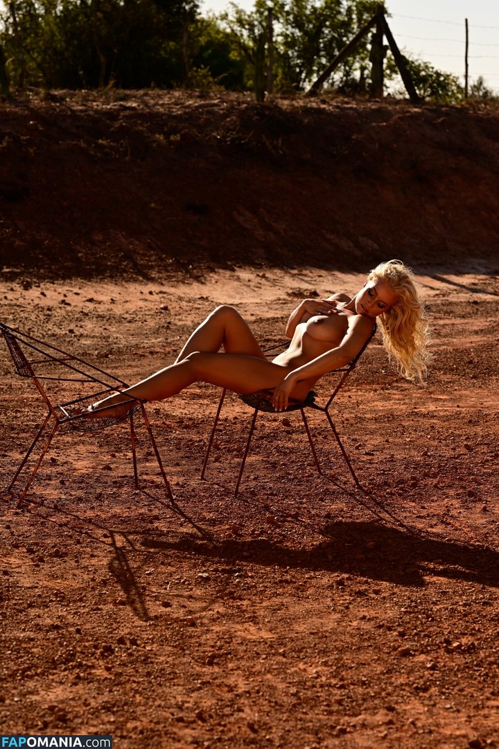 Steffi Landerer / steffymetal Nud OnlyFans  Fotografie scursă #20