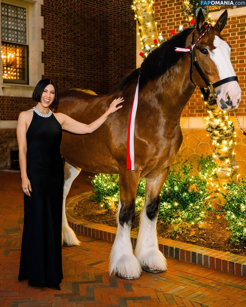 Rosa Diaz Brooklyn Nine-Nine / Stephanie Beatriz / stephaniebeatriz Nud OnlyFans  Fotografie scursă #83