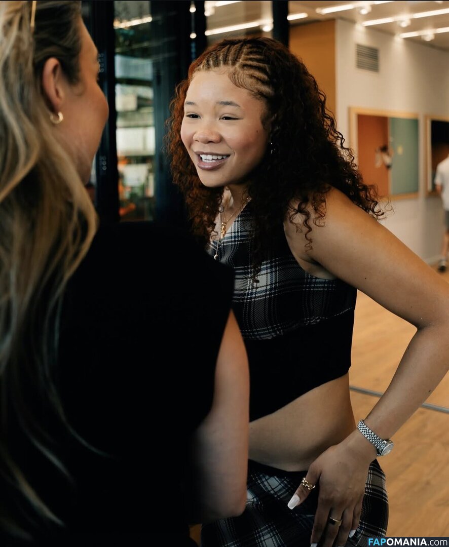 Storm Reid / stormikush / stormreid Nud OnlyFans  Fotografie scursă #484