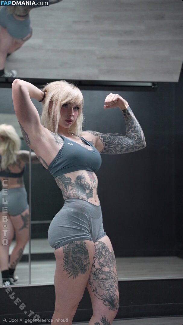 StrongWaifu / https: Nud OnlyFans  Fotografie scursă #1