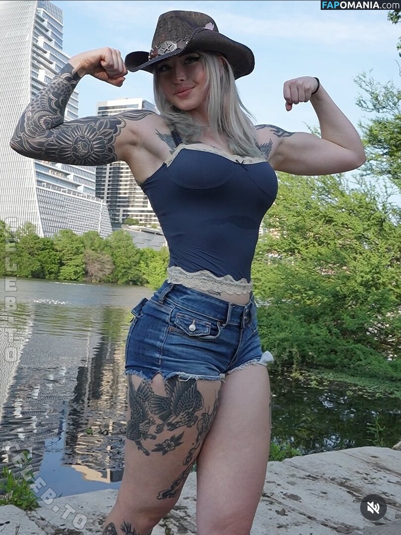 StrongWaifu / https: Nud OnlyFans  Fotografie scursă #3