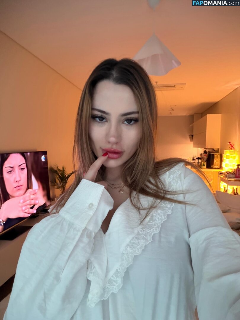 Su Balcı / sublcc Nud OnlyFans  Fotografie scursă #1