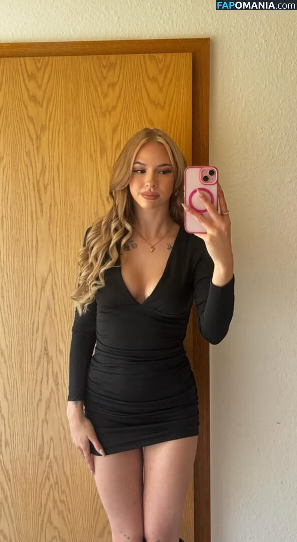 Suche alia Viktoria /allysglamdiary Nud OnlyFans  Fotografie scursă #1
