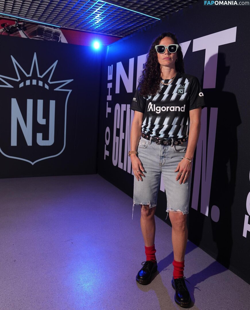 Sue Bird / WNBA Player / https: / s10bird / sbird10 Nud OnlyFans  Fotografie scursă #13