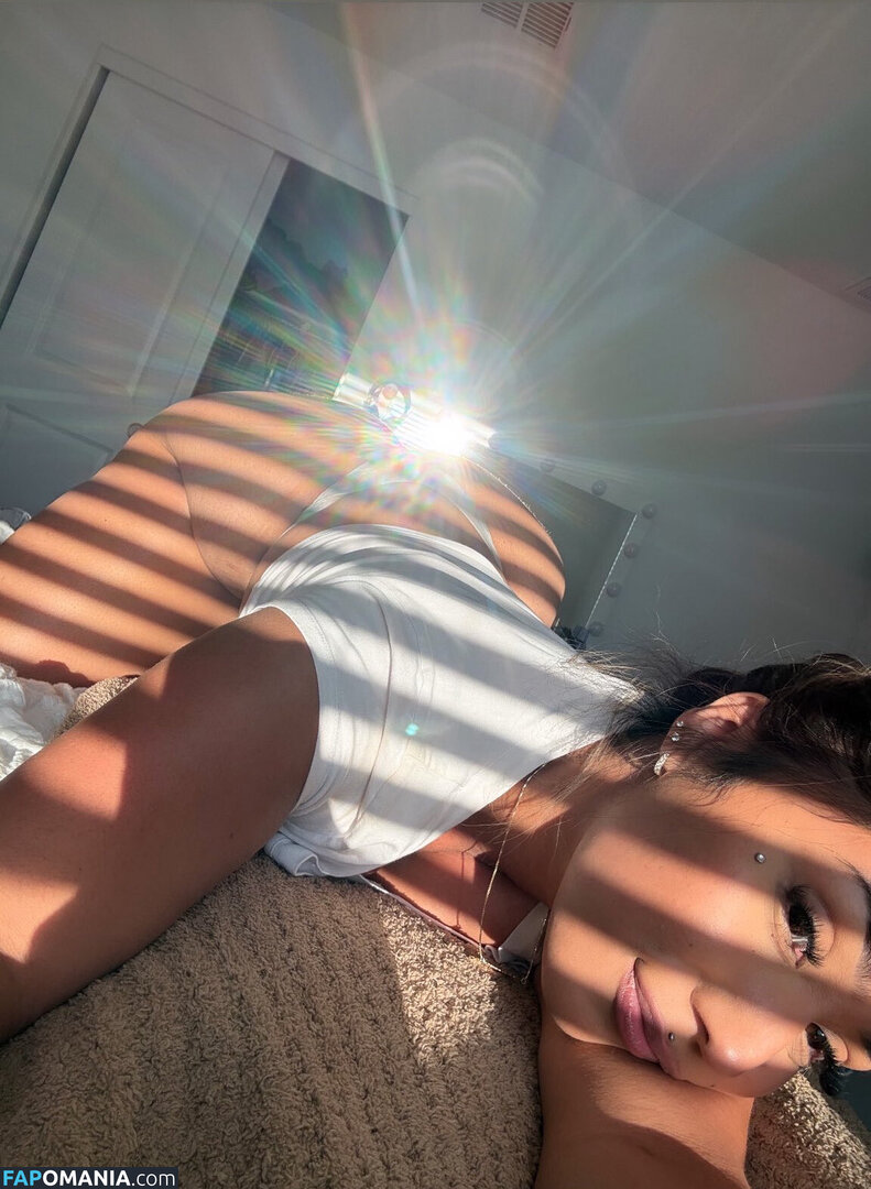 a.mariee28 / https: / sukiwithagoodcoochie Nud OnlyFans  Fotografie scursă #1