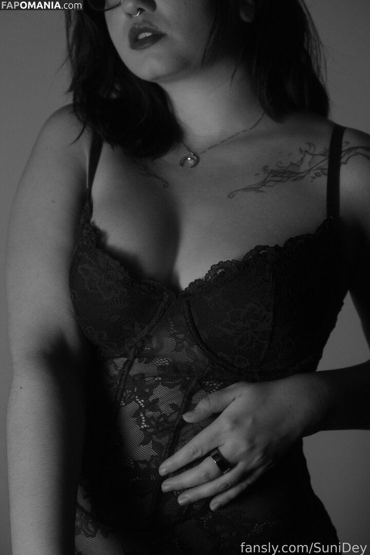 SuniDey / sunidey_ Nud OnlyFans  Fotografie scursă #273