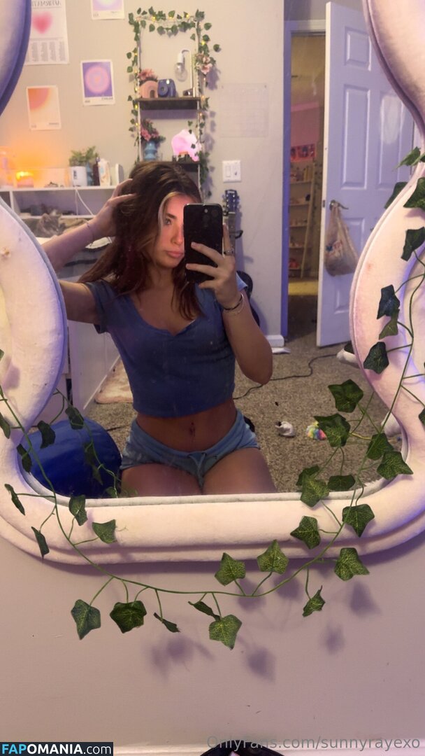 https: / sunnyrayexo / sunnyrayexoxo / sunnyrayxo / sunnyrayyxo Nud OnlyFans  Fotografie scursă #3