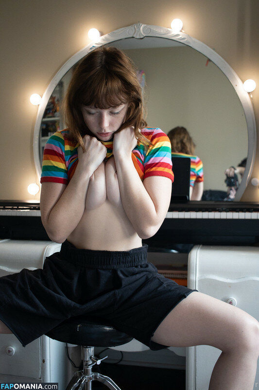 Suzanna Son Nud OnlyFans  Fotografie scursă #10