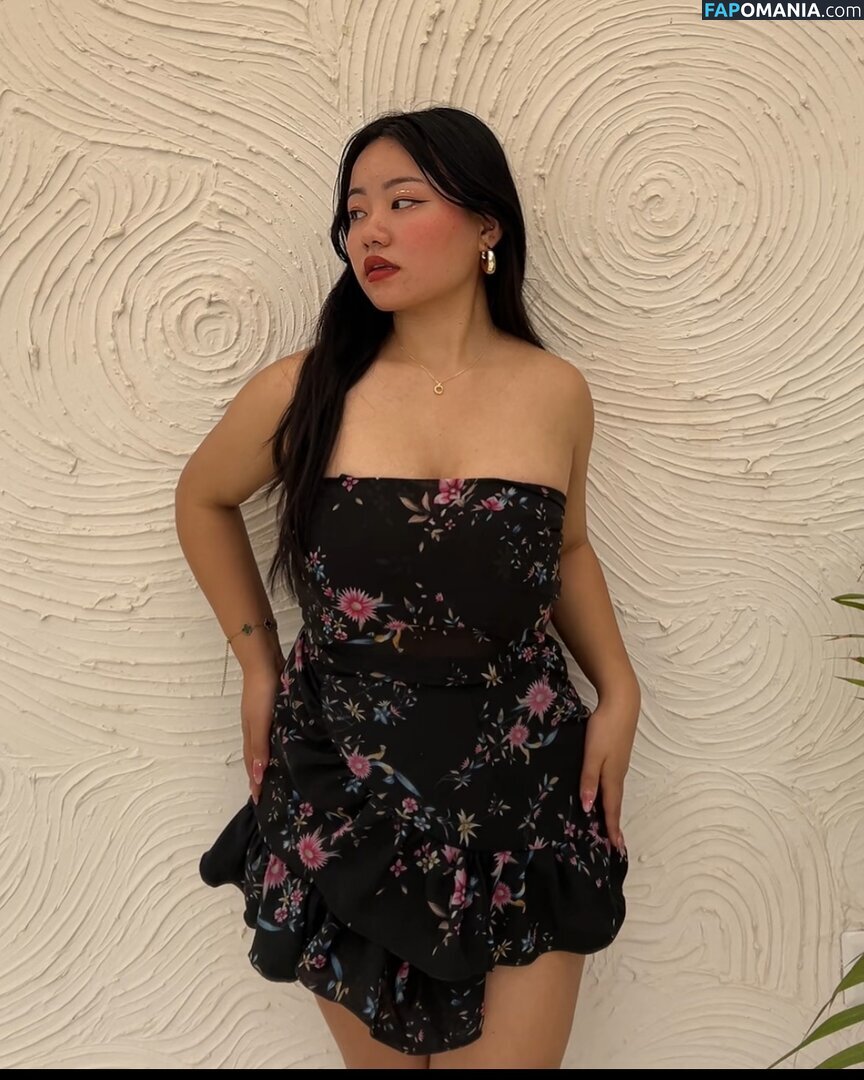 Swastika / raiswastikaa Nud OnlyFans  Fotografie scursă #23