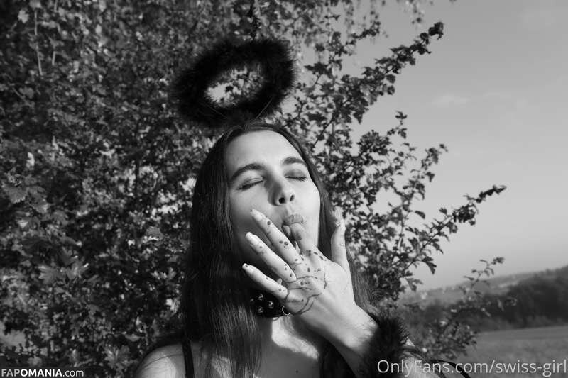 Swiss-Girl / https: / swiss-girl-vip / swissgirlvanessa Nud OnlyFans  Fotografie scursă #17