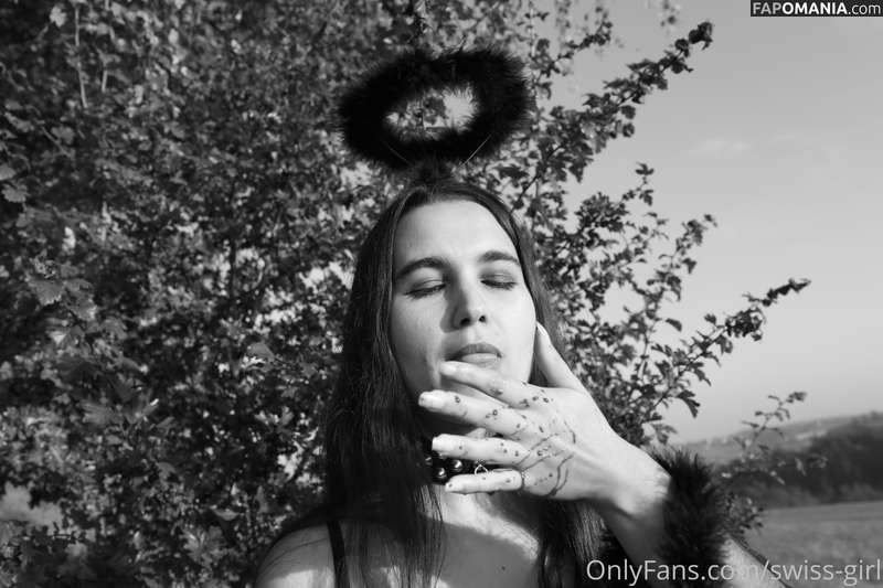 Swiss-Girl / https: / swiss-girl-vip / swissgirlvanessa Nud OnlyFans  Fotografie scursă #18