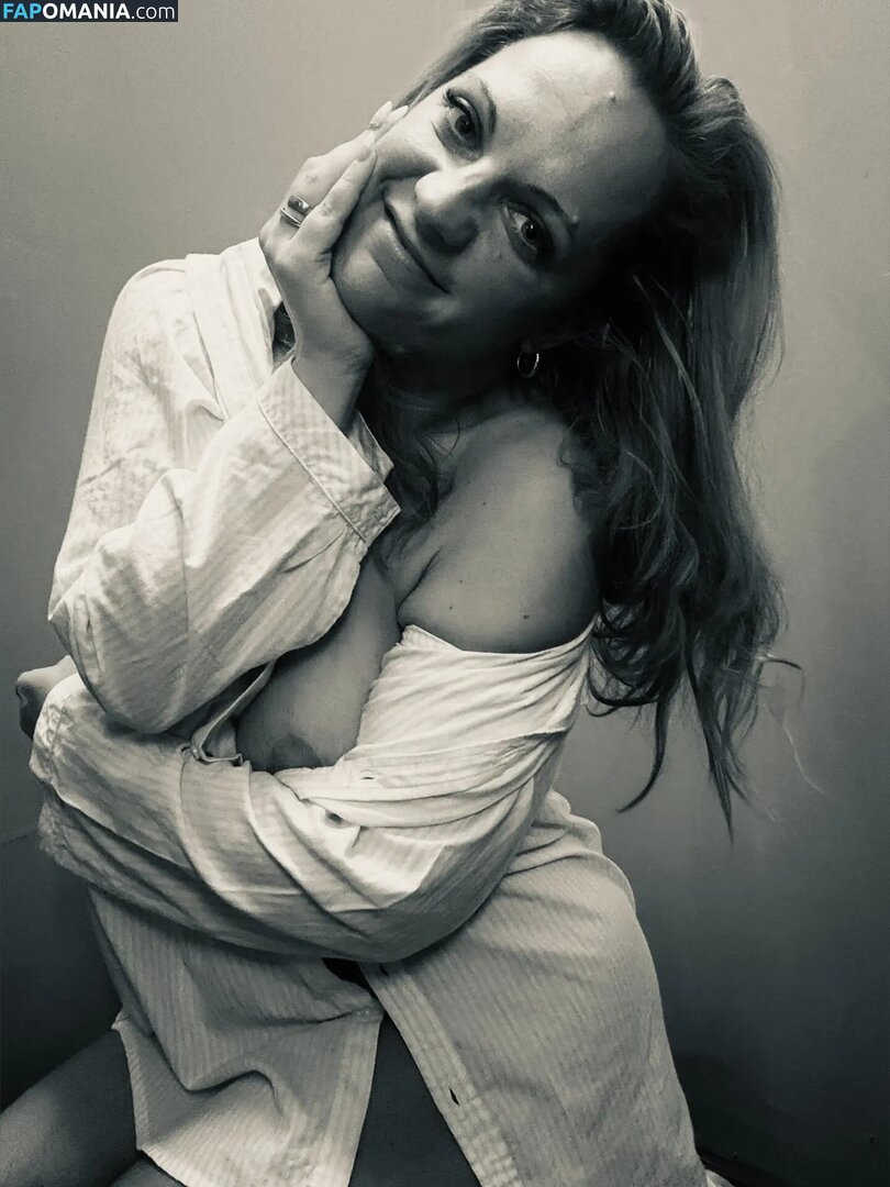 Szuzy Blue Nud OnlyFans  Fotografie scursă #3
