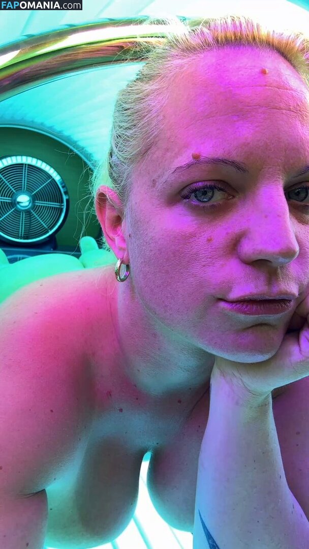 Szuzy Blue Nud OnlyFans  Fotografie scursă #7