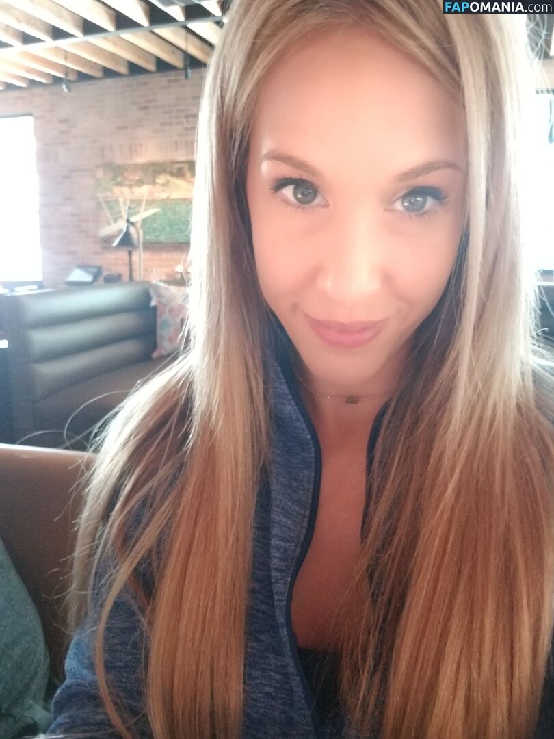 t_rae_c Nud OnlyFans  Fotografie scursă #1