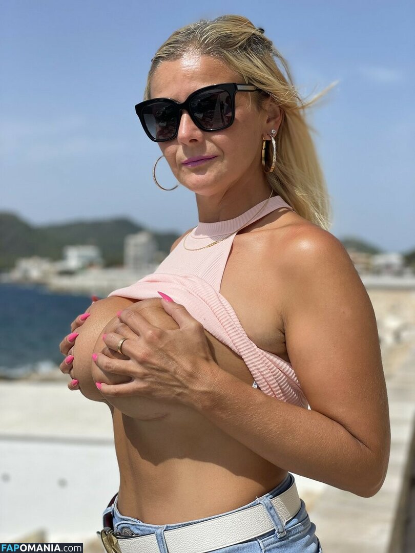 Tarba Firuta / ladydina16 / ladydina163 / niconicoleta088 Nud OnlyFans  Fotografie scursă #2