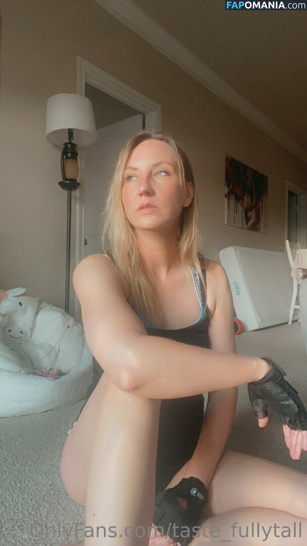 taste_fullytall / tastefullybaked716 Nud OnlyFans  Fotografie scursă #13